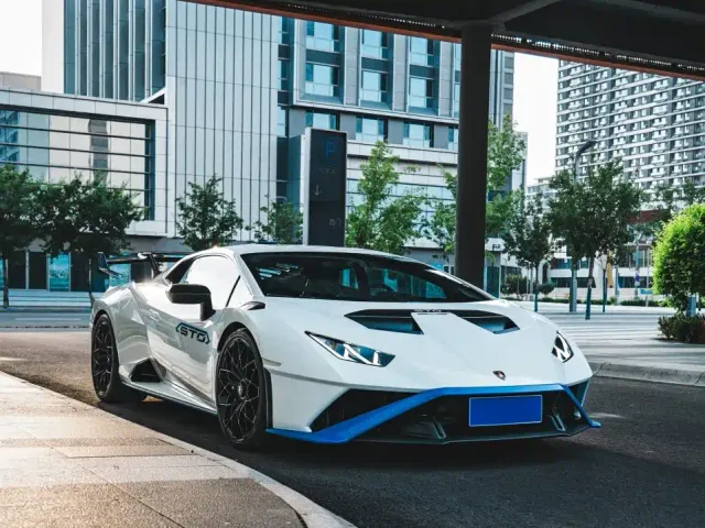 Lamborghini Huracan — Фото автомобиля 6