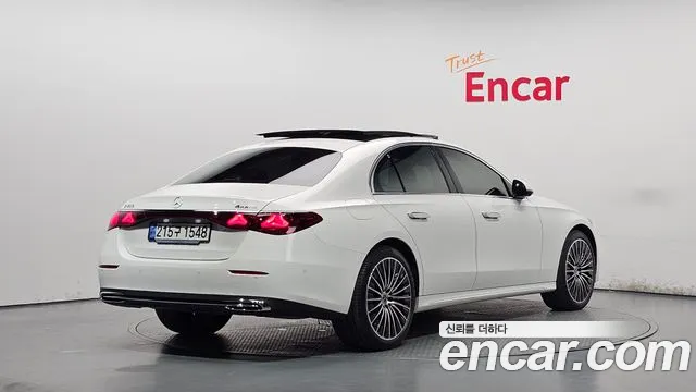 Mercedes-Benz E-Class W214 — Фото автомобиля 2