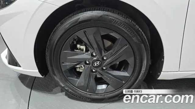 Hyundai AVANTE — Фото автомобиля 5