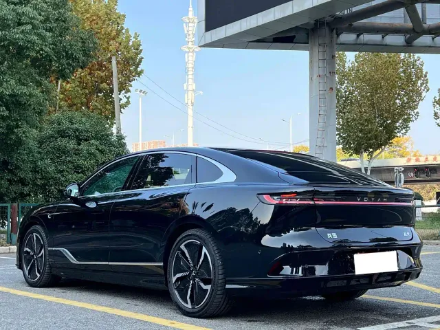 Voyah Auto VOYAH Zhuiguang 2023 4WD Flagship Edition — Фото автомобиля 9