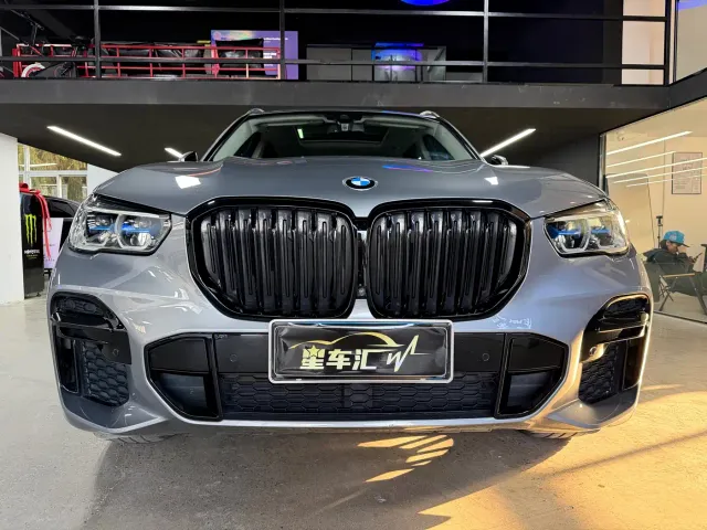 BMW X5 — Фото автомобиля 2