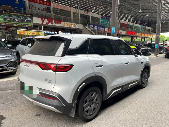 BYD Yuan UP — Фото автомобиля 7