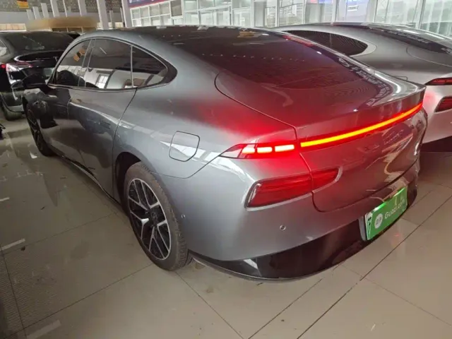 Xpeng P7 — Фото автомобиля 4
