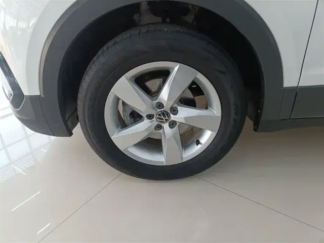 Volkswagen T-Cross — Фото автомобиля 24