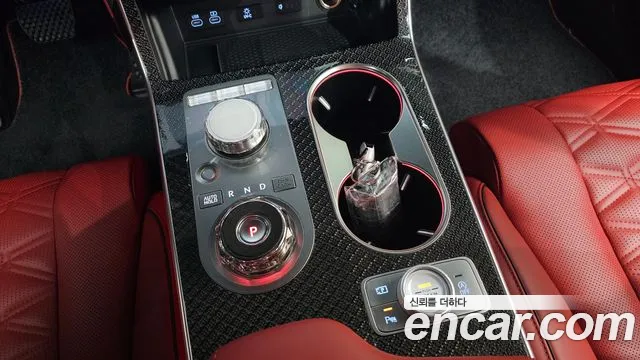 Genesis GV80 — Фото автомобиля 8