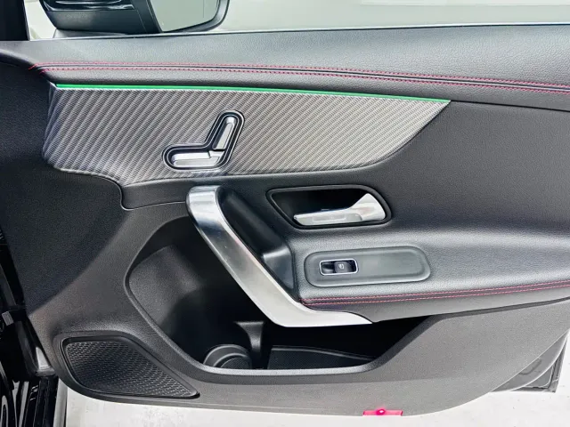 Mercedes-Benz A-Class — Фото автомобиля 16