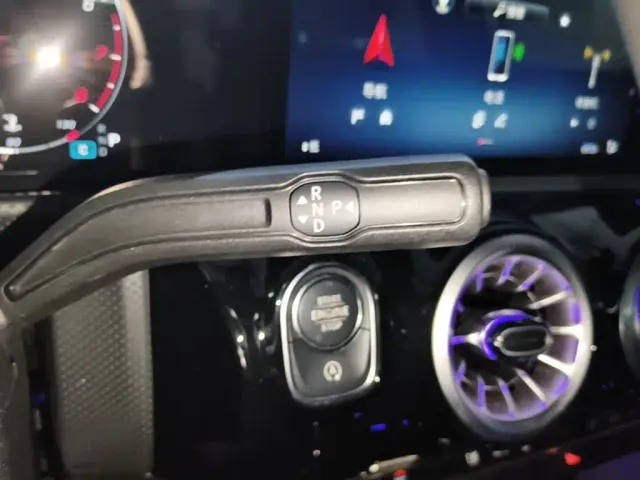 Mercedes-Benz A-Class — Фото автомобиля 13