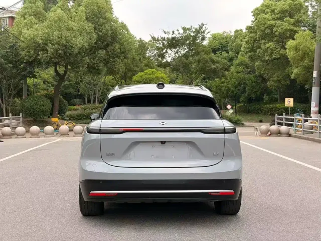 Nio ES6 — Фото автомобиля 8