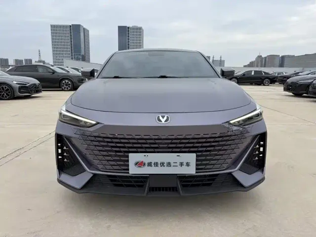 Changan UNI-V — Фото автомобиля 2