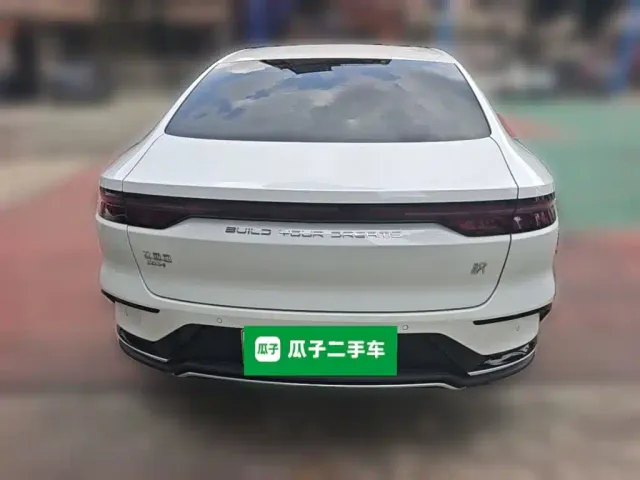 BYD Han — Фото автомобиля 7