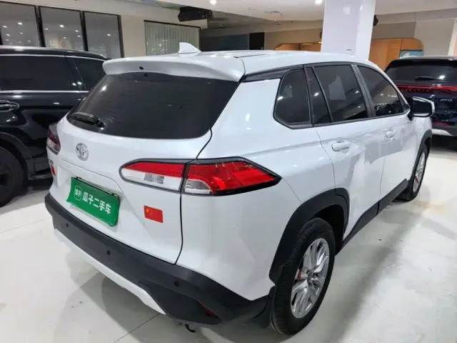 Toyota Corolla Cross — Фото автомобиля 7