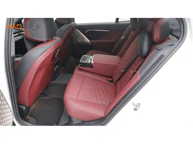 BMW 5 Series — Фото автомобиля 7