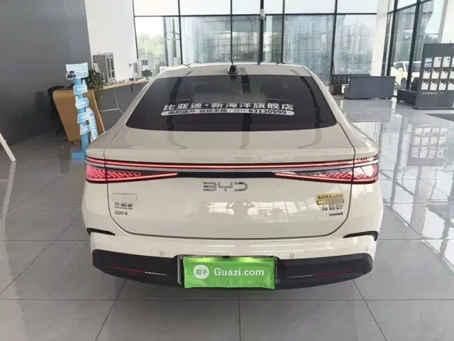 BYD Seal 07 DM-i — Фото автомобиля 5