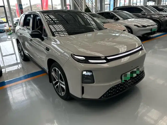 Leapmotor C10 — Фото автомобиля 3