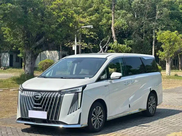 Фотография автомобиля — GAC Trumpchi M8