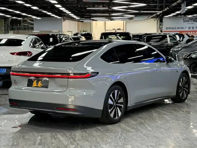 NIO NIO ET7 2022 75kWh — Фото автомобиля 7