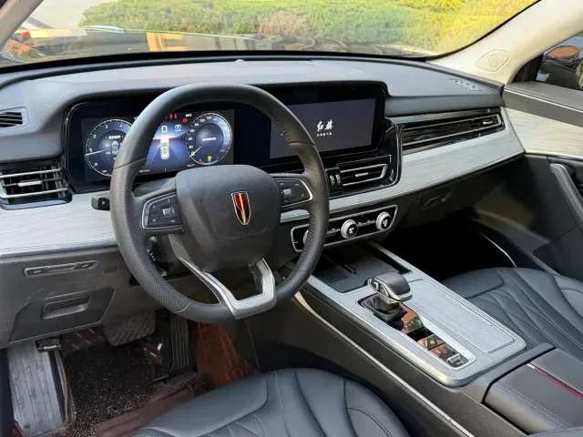 Hongqi HS5 — Фото автомобиля 17
