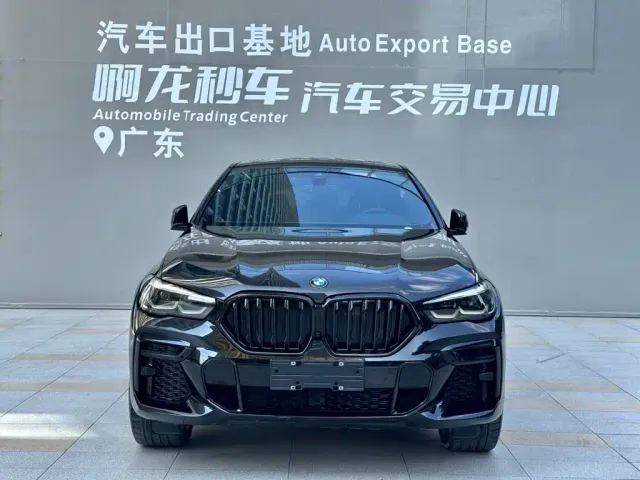 BMW X6 — Фото автомобиля 2