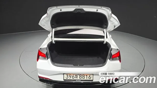 Hyundai Avante CN7 — Фото автомобиля 20