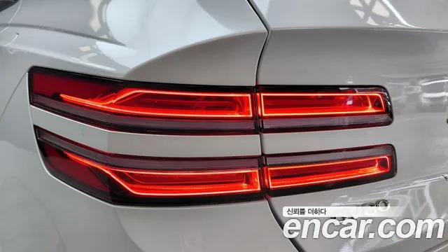Genesis GV80 — Фото автомобиля 8