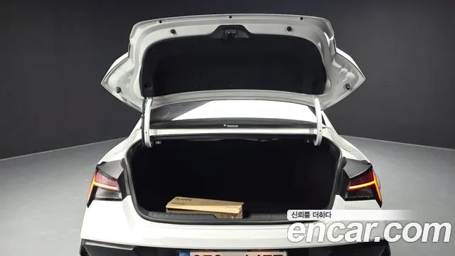 Hyundai Avante CN7 — Фото автомобиля 20
