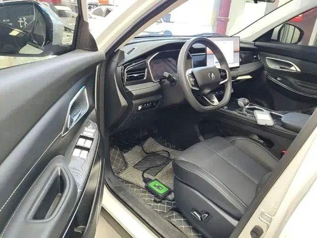 Changan Changan CS75 2025 PRO 1.5T Premium 7-Seater — Фото автомобиля 15