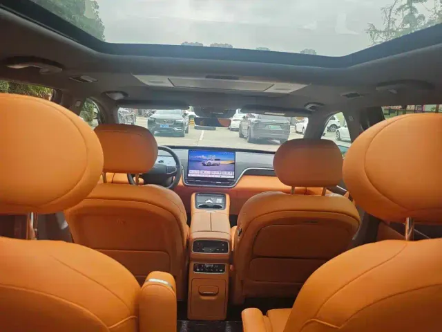 Dongfeng eπ 008 — Фото автомобиля 5