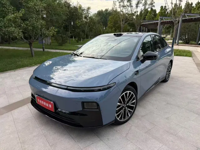 Фотография автомобиля — Leapmotor B01