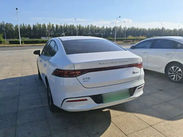 BYD Qin PLUS — Фото автомобиля 4