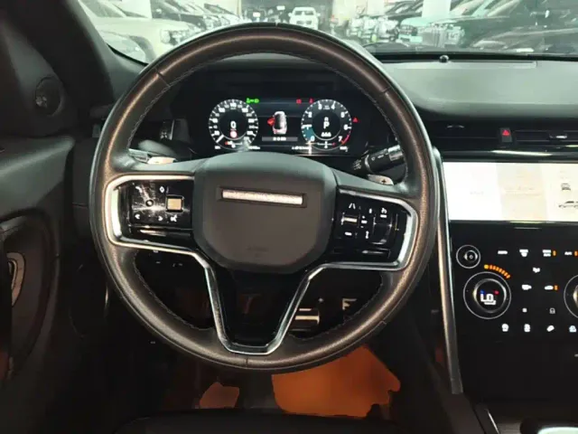 Land Rover Discovery Sport — Фото автомобиля 10