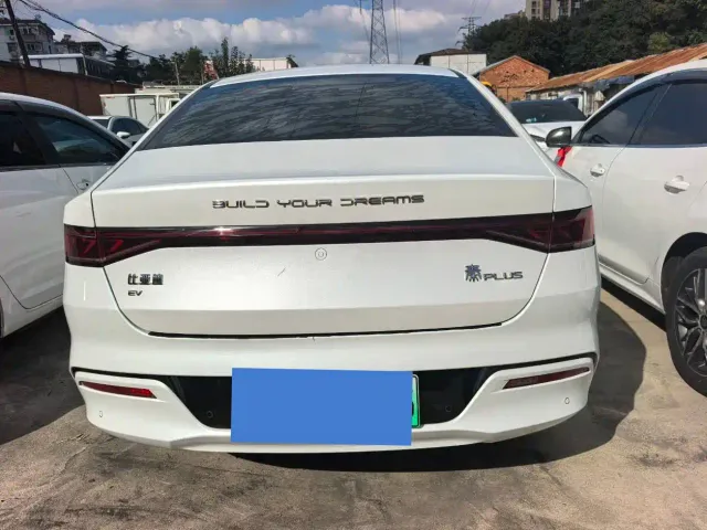 BYD Qin PLUS — Фото автомобиля 5