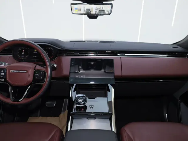 Land Rover Range Rover Sport — Фото автомобиля 10