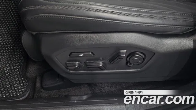 Hyundai Santa Fe MX5 — Фото автомобиля 30