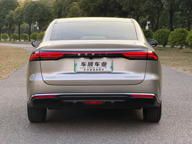 Geely Galaxy Stellar 6 — Фото автомобиля 7