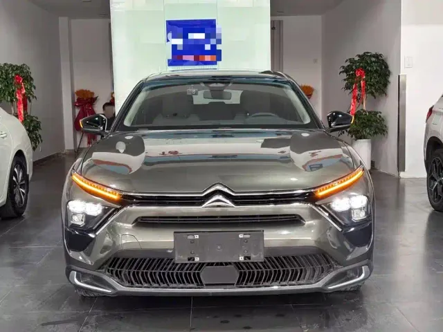 Citroen C5 X — Фото автомобиля 2