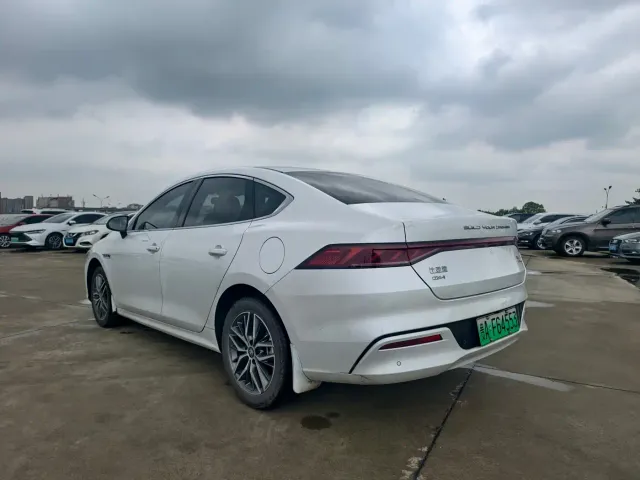 BYD Qin PLUS — Фото автомобиля 5
