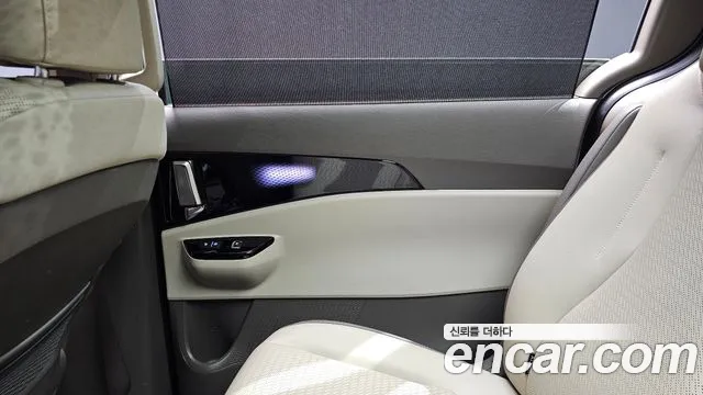 Kia Carnival 4th Gen — Фото автомобиля 14