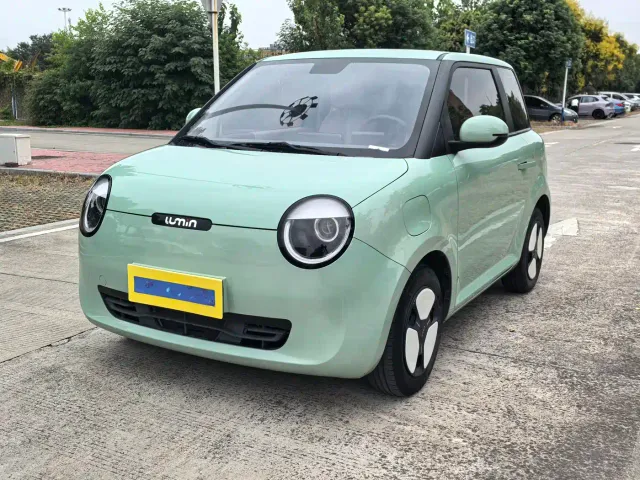 Фотография автомобиля — Changan Lumin