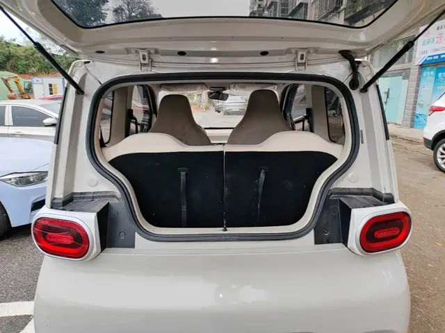Wuling Hongguang Mini EV — Фото автомобиля 18