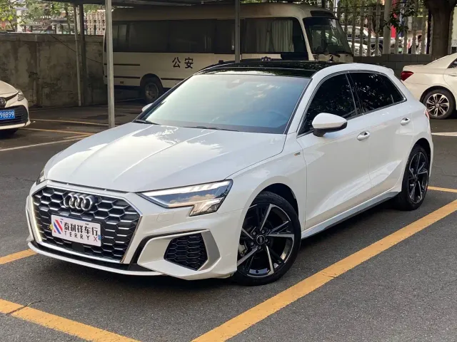 Фотография автомобиля — Audi A3