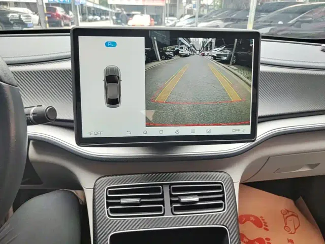 BYD Qin PLUS — Фото автомобиля 12