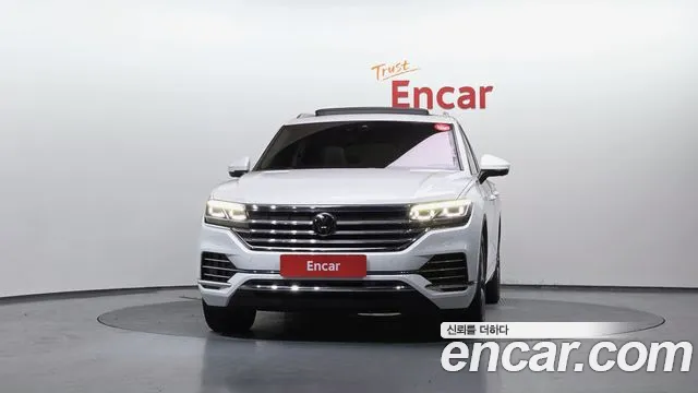 Volkswagen Touareg Touareg 3 поколение 3.0 TDI Prestige — Фото автомобиля 3