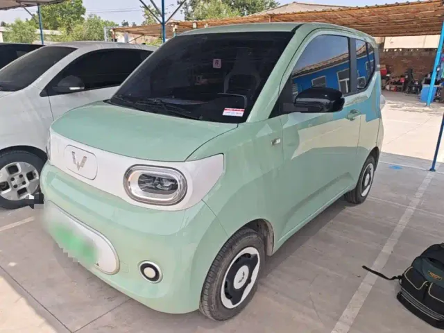Фотография автомобиля — Wuling Hongguang Mini EV