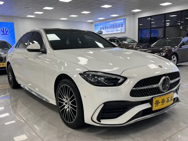 Mercedes-Benz C-Class — Фото автомобиля 3