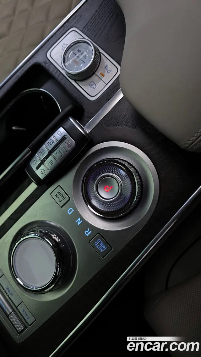 Genesis GV80 — Фото автомобиля 9