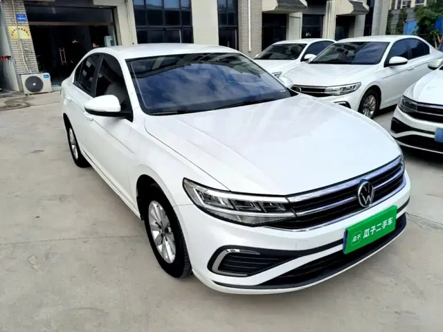 Volkswagen Bora — Фото автомобиля 3