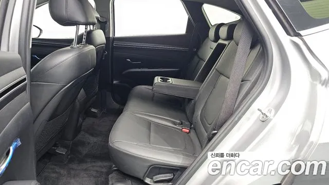 Hyundai Tucson Tucson (NX4) Дизель 2.0 4WD — Фото автомобиля 11