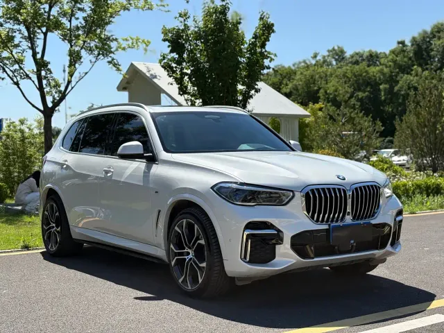 BMW X5 — Фото автомобиля 3