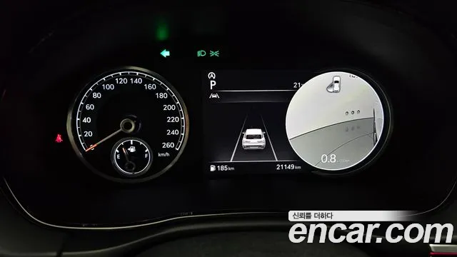 Genesis GV70 — Фото автомобиля 11