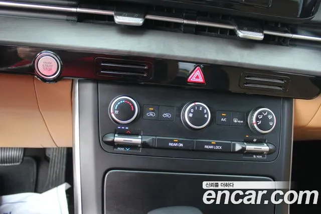 Kia Canival Carnival 4 поколение Бензин 11 мест Prestige — Фото автомобиля 20